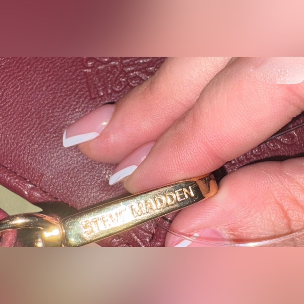 Steve Madden Embossed Logo Wristlet/Clutch w/ Chain • Burgundy - Picture 11 of 13